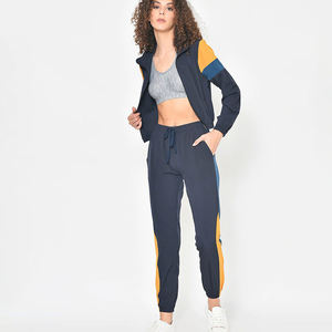 Ensemble de survêtement athlétique deux pièces pour femme, 100 % coton, très extensible, col en V, longueur intégrale, respirant et réversible, style hip-hop, pour l'hiver - Product Image 4