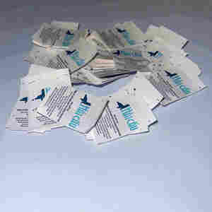 Etiquetas de Talla Tejidas al Centro para Ropa, Camisetas, Bolsas y Zapatos, de Poliéster Ecológico, Tallas S/M/L/XL, Color Blanco, Venta al Por Mayor - Product Image 5