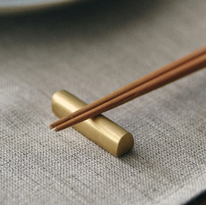 Repose-baguettes chinois en laiton de haute qualité, antidérapant, créatif, personnalisé, cadeaux de mariage - Product Image 2