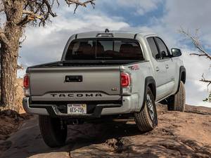 MEILLEURE OFFRE - Pick-up Tacoma TRD Off-Road 2022 d'occasion - Taille des pneus R16 - Voitures - Product Image 4