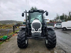 Tracteur à chenilles Valtra N103 65 CV avec moteur et boîte de vitesses - Product Image 3