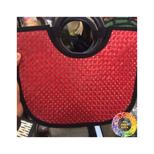 Sac de plage en jonc de mer à la mode sac à main en paille tissé à la main avec poche intérieure utile pour les excursions en bord de mer et les sorties quotidiennes - Product Image 1