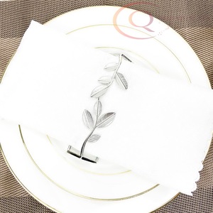 Anillos de Servilleta de Metal de Lujo Modernos para Mesas de Comedor de Boda, Accesorios de Estilo de Mesa Ecológicos - Product Image 4