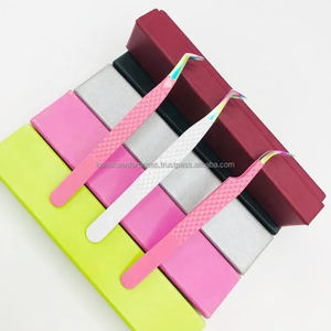 Pinces à cils professionnelles en acier rose, pointe multi-acier inoxydable, texture lisse, antistatique, durable, outil pour cils volumineux, personnalisable - Product Image 1