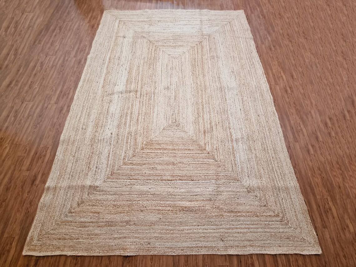 Identique à l'image