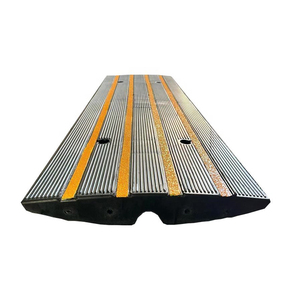 Rampa para Entrada de Vehículos Fabricada con Caucho Reciclado, Rampa Resistente para Entrada de Vehículos para Uso en Garajes - Product Image 3