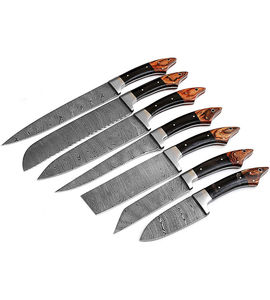 Juego de Cuchillos de Chef Profesionales Burraq de 7 Piezas, Hechos a Mano con Acero de Damasco, Mango de Madera, Ambidiestros, Aptos para Lavavajillas, Regalo Moderno - Product Image 1