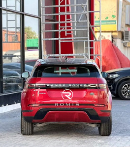Range Rover Evoque P250 SE AWD 2019 Usato, SUV a Basso Chilometraggio, Benzina, Automatico, Rosso - Product Image 6