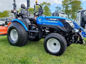 Tractor de ruedas SOILS H26 de 25HP 4WD azul con cargador frontal y accesorio trasero - Product Image 5