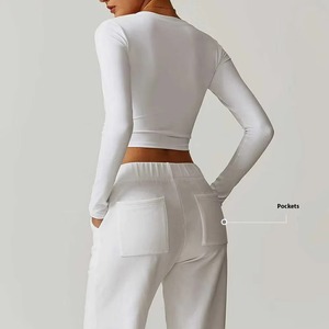 Vêtements de sport personnalisés pour femmes T-shirts à manches longues et pantalons de survêtement à jambe droite Ensemble de vêtements de sport Fitness Yoga Training Jogging Wear - Product Image 5