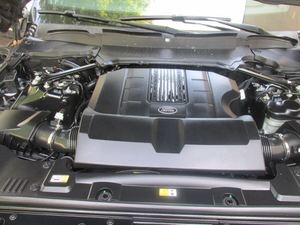 2019 Land Rover Range Rover V8 suralimenté LWB 4WD direction gauche Euro IV émission - Product Image 2