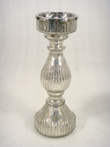 White Set of 3 Metal <b>Pillar</b> <b>Candle</b> Holders for Indoor Decor - Product Image 5