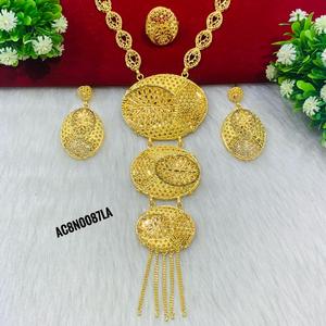 Bijoux tendance d'un gramme Ensemble de colliers en plaqué or-Acheter en ligne Collier long pour mariage tout design femme - Product Image 3