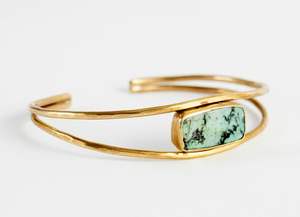 Bracelet en métal léger, facile à porter, à porter en superposition avec d'autres bijoux pour un style unique et élégant - Product Image 3