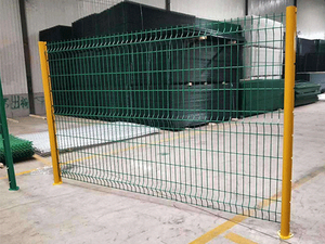 <span class=keywords><strong>รั้ว</strong></span>ลวดตาข่ายเหล็กแข็งโค้งสามเหลี่ยม3D <span class=keywords><strong>ราคา</strong></span>ไม่แพงสำหรับ<span class=keywords><strong>รั้ว</strong></span>สวนกลางแจ้งและที่บ้าน - Product Image 4