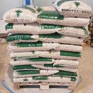 Granulés de bois danois de haute qualité, diamètre 6 mm-8 mm, 4500 J, pour système de chauffage, prix - Product Image 1