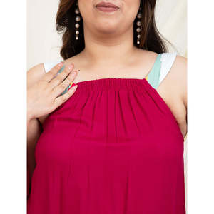 Deebaco Robe mini trapèze magenta à col licou pour femme grande taille avec ourlet à volants rayés, style décontracté d'été, sans manches - Product Image 2