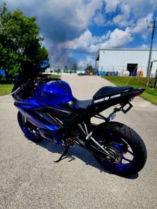 Moto Yamaha YZF-R3 d'occasion à bas prix, modèle 2020, à vendre - Product Image 4