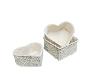 Panier de rangement en macramé en coton fait à la main pour une maison d'inspiration boho rustique avec un design flexible pour le stockage de bouteilles - Product Image 5