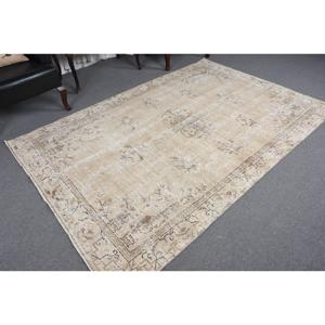 Vintage Turkish <b>Rug</b> 5.3x8.2 ft (163x250 cm), Brown Gray <b>Check</b> <b>Rug</b> - Product Image 5