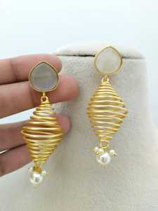 Aqua Spiral Elegance Modern Pattern Bulk Customizable Design Heavy Brass <b>Drop</b> <b>Earrings</b> Oceanic Charm <b>Red</b> Imitation Pearl Ethnic - Product Image 2