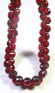 La mejor calidad, cuentas de piedras preciosas de cebolla granate rojo de 5,50mm, granate natural de Mozambique, corte facetado, hilo suelto de 9" - Product Image 6