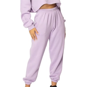 Sudaderas con capucha cortas informales para mujer con mangas completas Venta al por mayor Conjunto de 2 piezas de chándal de diseño en blanco liso Pantalones cortos de patrón sólido - Product Image 5