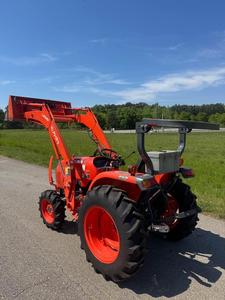 Tractor Usado de Alta Calidad KUBOTA M954 4x4, Equipo Agrícola - Product Image 3