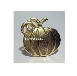 แหวนผ้าเช็ดปากมังกรบินสีทองชุดสัตว์โลหะ: ที่ใส่ผ้าเช็ดปากโลหะผสมสังกะสีสำหรับตกแต่งโต๊ะโรงแรมขายส่ง - Product Image 2