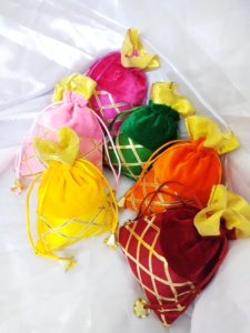 Traditional Bridal Velvet Potli Bag Royal Drawstring Purse for Indian Wedding Diwali Night Housewarming Favor Shagun Pouch Gift - Product Image 6