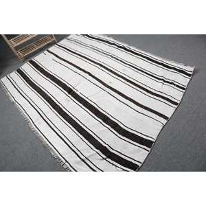 7x5.2 ft Traditional Vintage Turkish Rug Eco-Friendly White <b>Brown</b> Patchwork <b>Wool</b> with Medium Pile and Latex Backing - Product Image 2