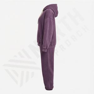 Ensemble de survêtement en velours décontracté personnalisé avec logo en strass diamant 2025, 2 pièces, couleur personnalisée, survêtement en velours pour femmes, salle de sport - Product Image 3