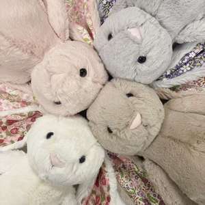 Jelly 25ème Noël Lapin Patchwork Fraise Floral 31cm Rembourrage Coton PP Lavé Peluche Animale Technics Confort ODM - Product Image 3
