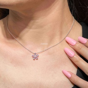 จี้เพชรสำหรับการปลูกในห้องปฏิบัติการ14K สีขาวทอง IGI ได้รับการรับรองจากแล็บสีชมพูการตัดลูกแพร์เพื่อความชัดเจน VS1สำหรับเครื่องประดับ - Product Image 2