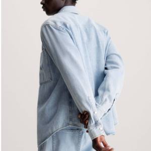 เสื้อเชิ้ตเดนิมพรีเมียมสำหรับผู้ชาย เสื้อเชิ้ตยีนส์แขนยาวสำหรับใส่ลำลอง ผู้ผลิตและผู้จัดจำหน่าย - Product Image 3