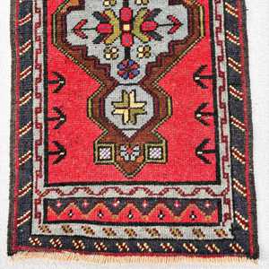 Vintage Rug, 1.8x3.2 ft Small Rug, <b>Red</b> Black <b>Wool</b> Rug - Product Image 4