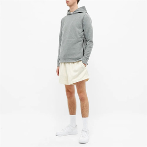 กางเกงขาสั้นบาสเก็ตบอลวิ่งผ้าตาข่ายระบายอากาศน้ำหนักเบาสำหรับผู้ชายสไตล์วินเทจลำลองผ้าฝ้ายแท้ 100% พร้อมเชือกผูกเอว รับทำโลโก้ OEM - Product Image 3