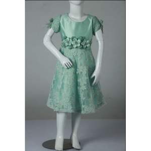 ชุดเดรส Sea Foam Club สวยสง่าและเย้ายวนใจ - Product Image 1