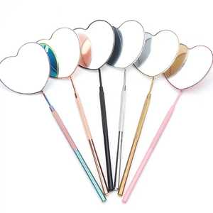 กระจกแต่งหน้าแบบมือถือรูปหัวใจทรงสี่เหลี่ยม ดีไซน์ใหม่ ผลิตจากสแตนเลสชุบทอง 3X เป็นมิตรกับสิ่งแวดล้อม สำหรับต่อขนตาและแต่งหน้า รุ่นส่วนตัว - Product Image 1