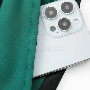 Survêtement rétro haute performance pour homme, idéal pour l'entraînement estival et les tenues décontractées, avec tissu flexible et mouvements fluides - Product Image 6