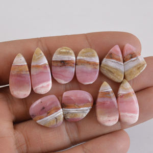 Opales roses ovales cabochonnées, pierres précieuses naturelles certifiées par un tiers, en vrac pour la fabrication de bijoux, opalescentes du Rajasthan - Product Image 1