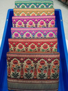 Floral brodé sur mesure de plusieurs façons de couleur dans des conceptions ethniques à des fins diverses en grande largeur et tailles pour la revente. - Product Image 5