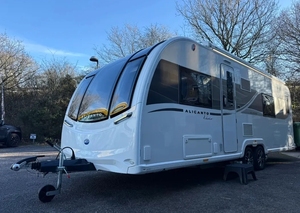 Buy New RV Travel Camper Double Axle Off-Road <b>Trailer</b> Triple Bunks Caravans / Luxury Off-Road Mobile Travel Home Caravan - Product Image 2