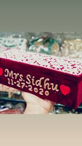 Caja de brazalete de terciopelo marrón, joyería bordada de doble varilla, organizador hecho a mano, Boutique nupcial, embalaje de regalo hecho a mano - Product Image 3