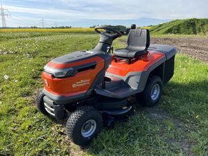 เครื่องตัดหญ้าแบบเข็น รุ่น TC 114 เครื่องยนต์ 4 จังหวะ สำหรับงาน DIY ใหม่เอี่ยม ประสิทธิภาพสูง ใช้แก๊ส ทนทาน โครงเหล็ก ใช้งานง่าย สตาร์ทง่าย เหมาะสำหรับจัดสวน - Product Image 2