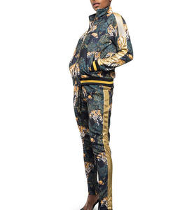 Affordable price Unisex Workout Fitness Plain Tracksuit <b>set</b> OEM Plus Size factory wear Hoodie Tracksuit for <b>women</b> - Product Image 2