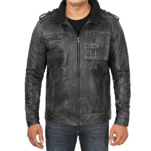 Chaqueta de piel de motorista de piel de cordero para hombre, 4 bolsillos exteriores y dos interiores, cierre de cuello con cremallera, logotipo frontal negro desgastado personalizable - Product Image 3