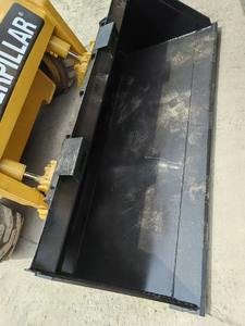 Chargeuse compacte sur pneus Caterpillar 226B, diesel, hydraulique |   Matériel de construction – Meilleur prix de gros - Product Image 3