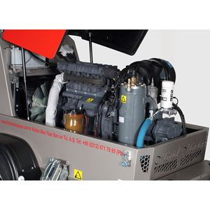 Mörtel Meister ปั๊มพ่นสีน้ำมันดีเซลประสิทธิภาพ MM5200S เครื่องพ่นปูนประสิทธิภาพสูง - Product Image 3