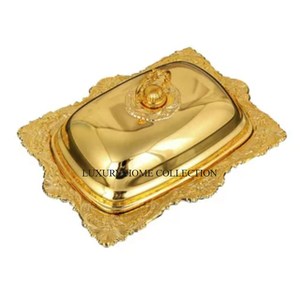 Magnifique beurrier décoratif en métal au charme vintage, parfait pour ajouter sophistication et praticité à votre table à manger - Product Image 1